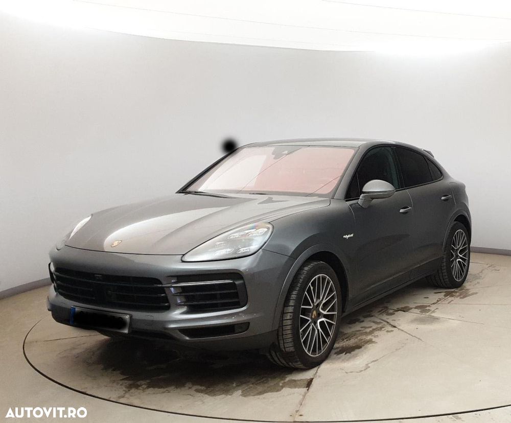 Porsche Cayenne - 1