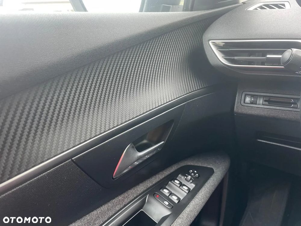 Peugeot 3008 1.2 PureTech GPF Crossway S&S EAT8 - 28