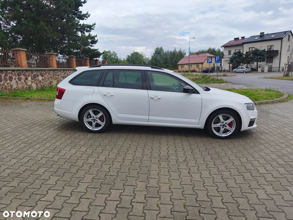 Skoda Octavia 2.0 TDI DSG RS - 5