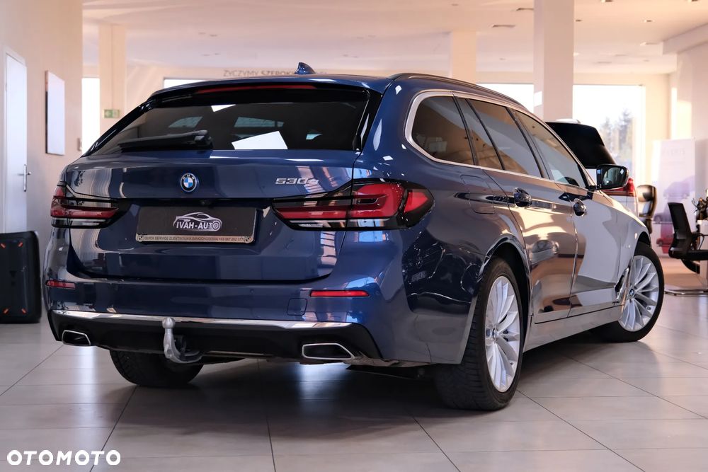 BMW Seria 5 530e PHEV M Sport - 8