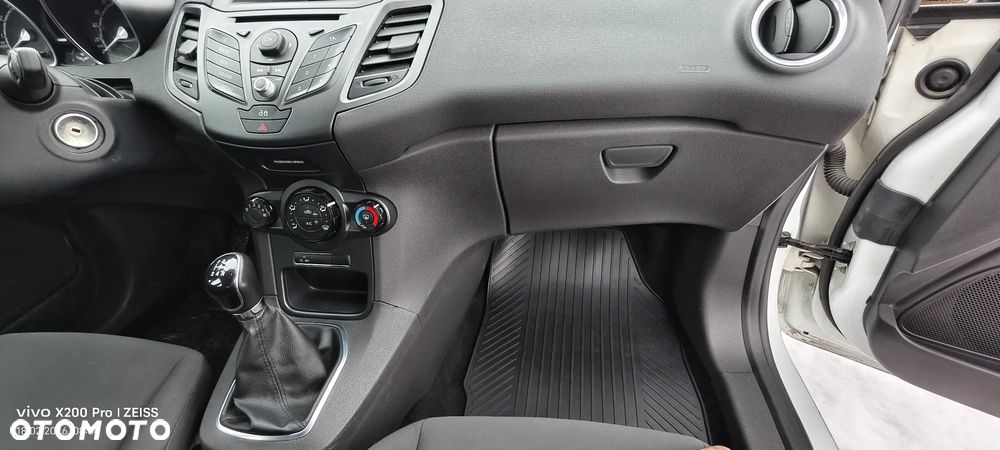 Ford Fiesta - 6