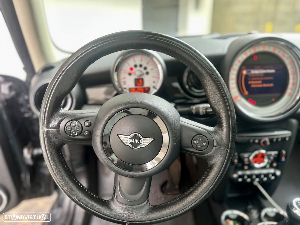 MINI 3 Portas Cooper D - 10