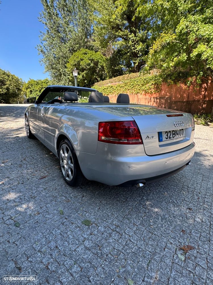 Audi A4 Cabrio 2.0 TDi Exclusive - 10