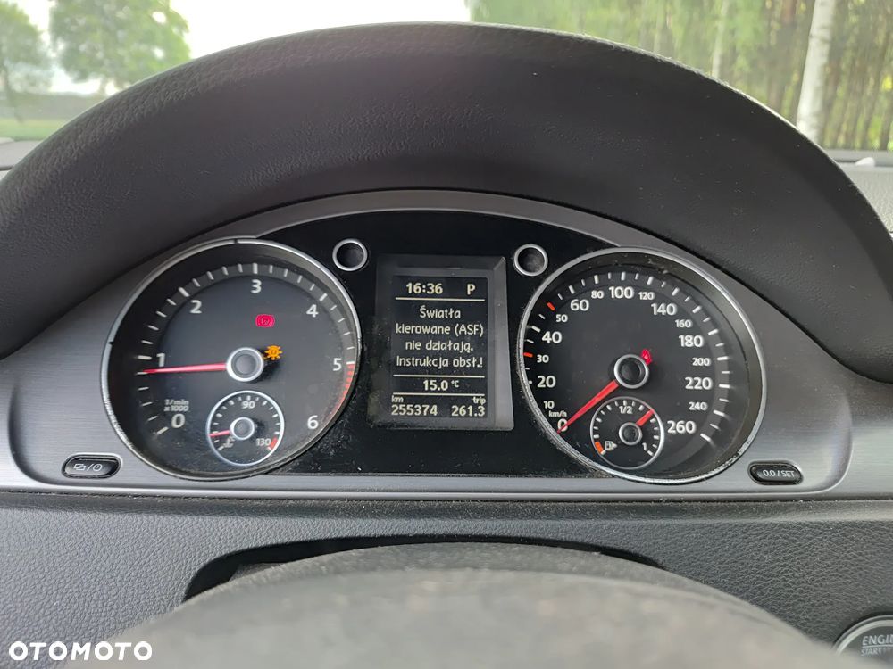 Volkswagen Passat 2.0 TDI Comfortline DSG - 14