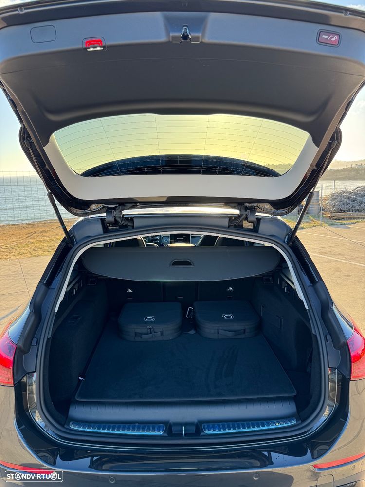 Mercedes-Benz C 300 e AMG Line - 19