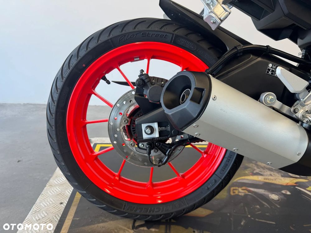 Yamaha MT - 15