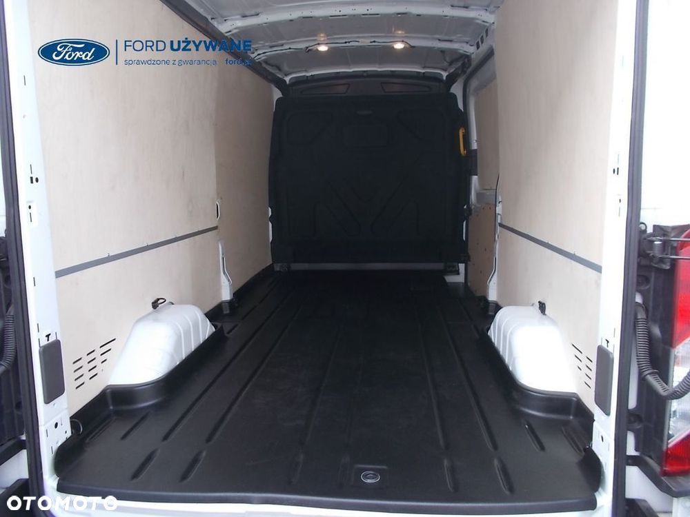 Ford Transit - 24