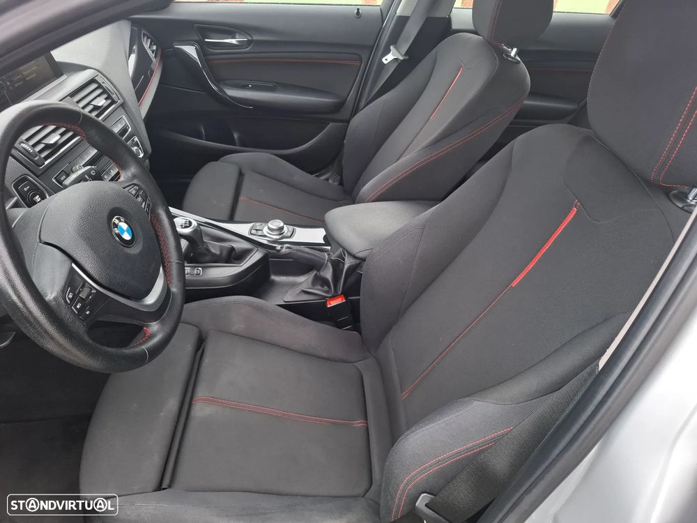 BMW 116 d Sport Line - 12