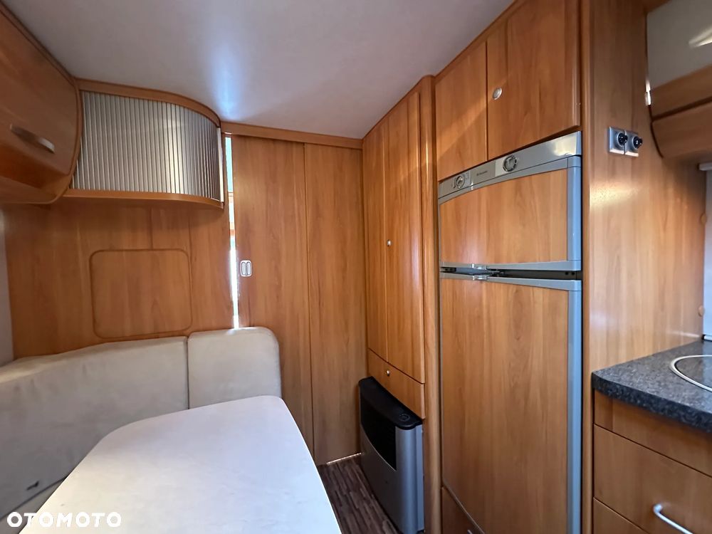 Hymer-Eriba 680 NOVA-GL z napędem, klimatyzacją i łóżkami piętrowymi. - 29