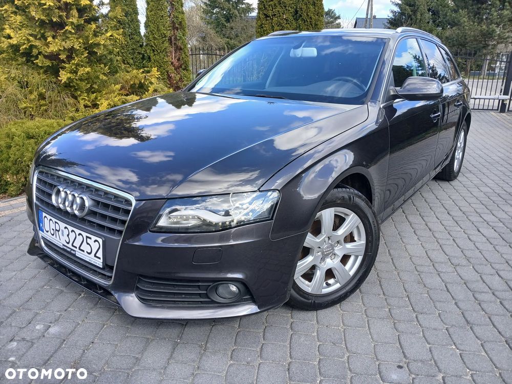 Audi A4 Avant - 10
