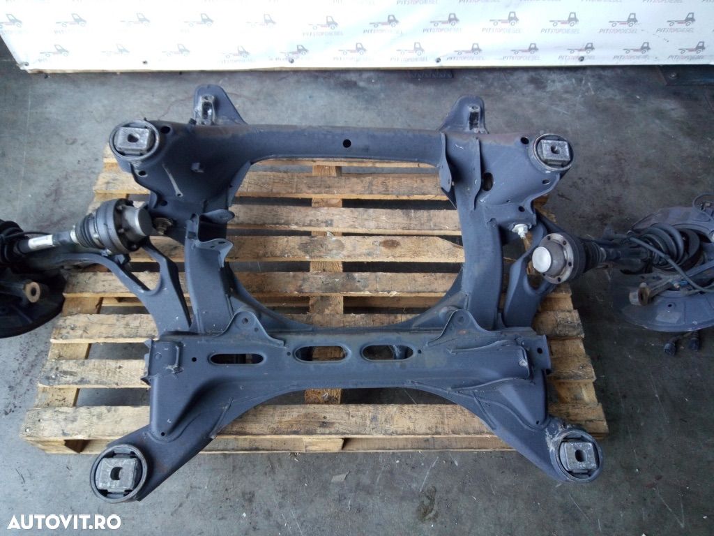 Jug , cadru motor VW Touareg 7L 3.0 TDI - 1