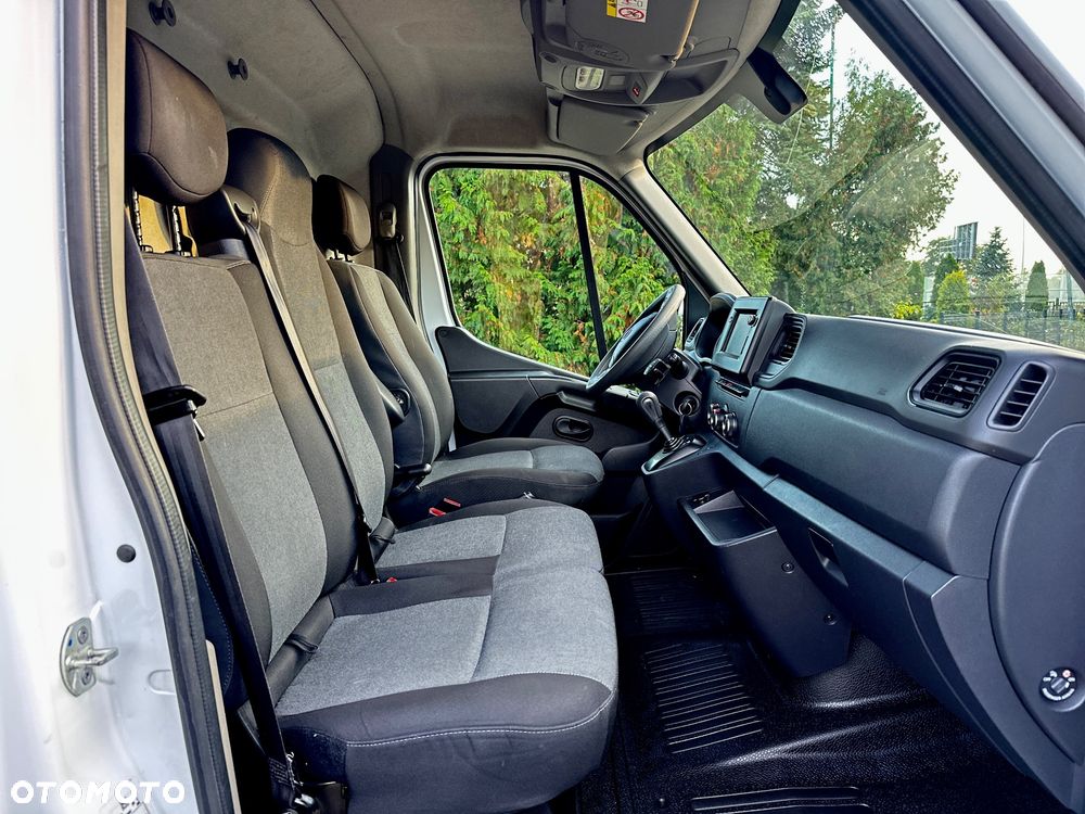 Nissan Interstar - 21
