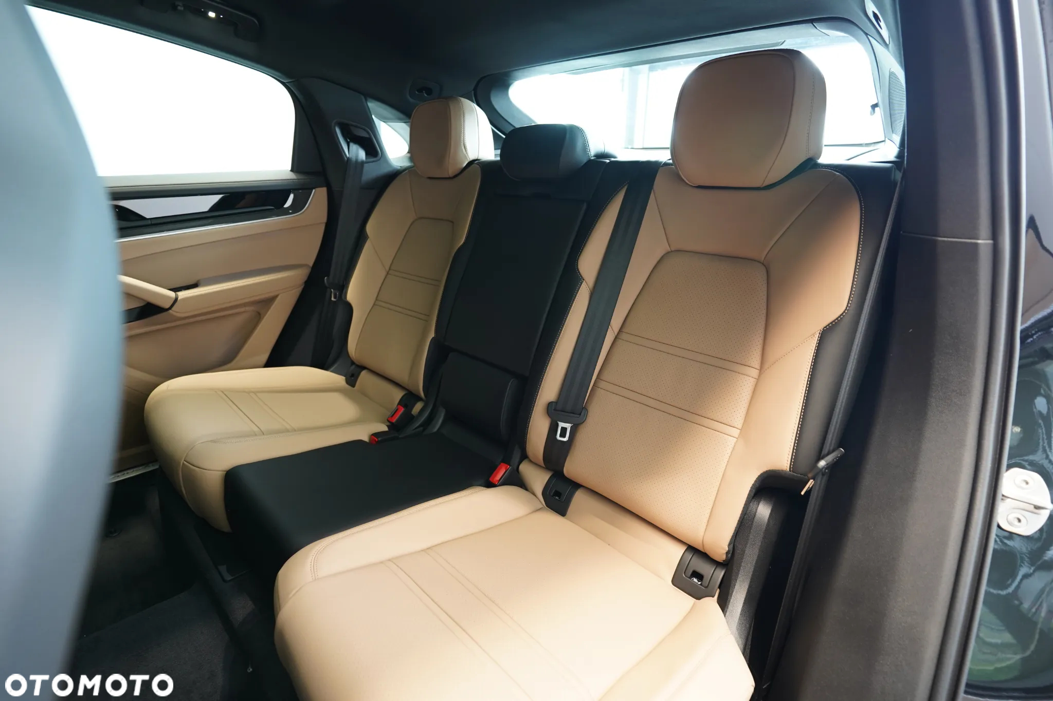 Porsche Cayenne Coupe S - 11