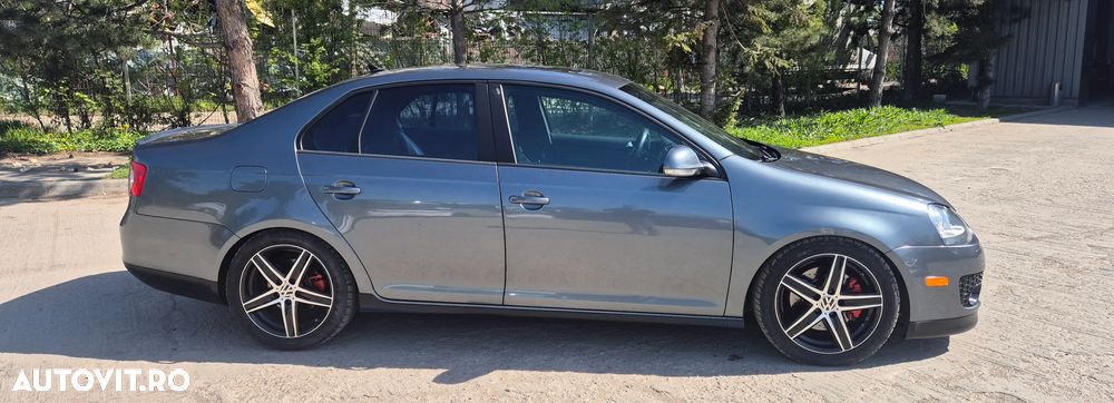 Volkswagen Jetta 2.0 Turbo FSI Sportline - 12