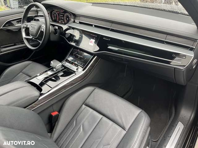 Audi A8 - 12
