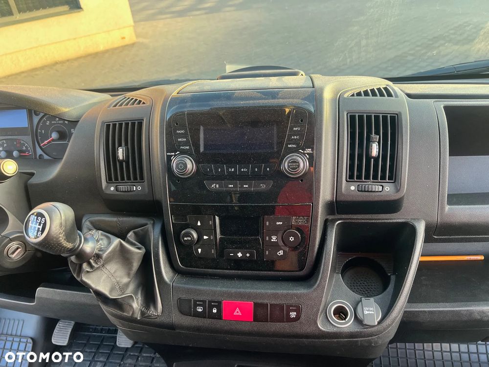 Peugeot Boxer - 12