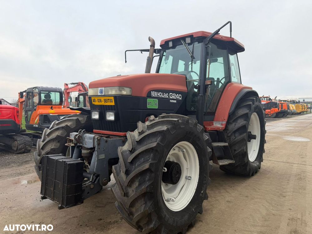 New Holland G240 Tractor - 4