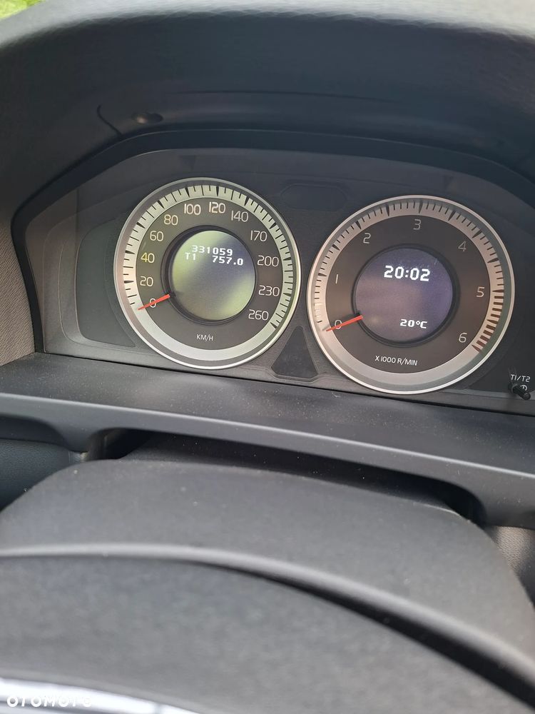 Volvo V60 D5 AWD Summum - 10