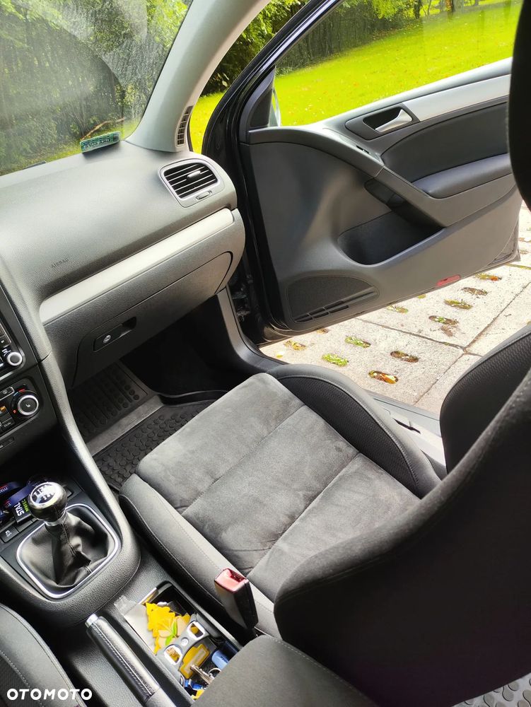 Volkswagen Golf 2.0 TDI 4Mot Highline - 9