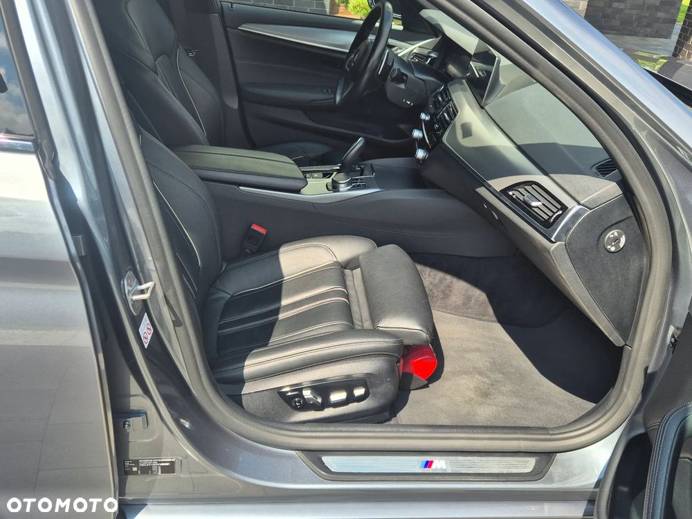 BMW Seria 5 520d xDrive M Sport sport - 26