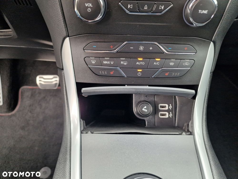 Ford S-Max 2.0 EcoBlue ST-Line - 32