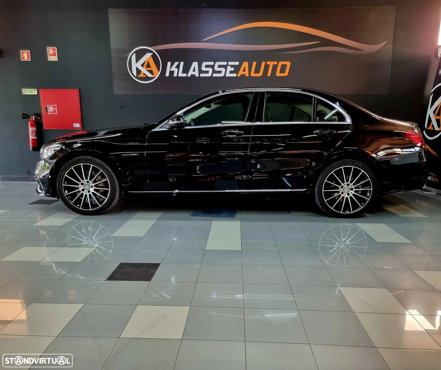 Mercedes-Benz C 300 de AMG Line - 2