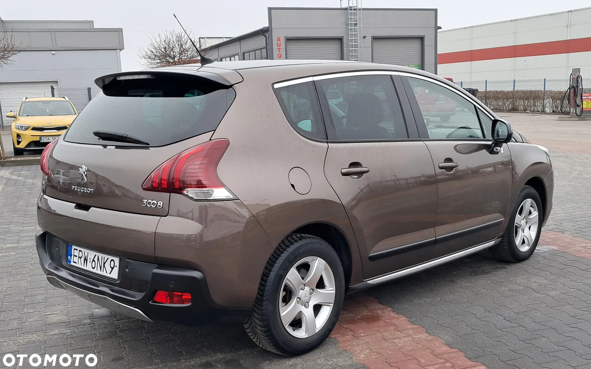 Peugeot 3008 2.0 HDi HYbrid4 - 4