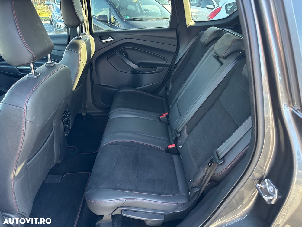 Ford Kuga 2.0 TDCi 4x4 Aut. ST-Line - 19