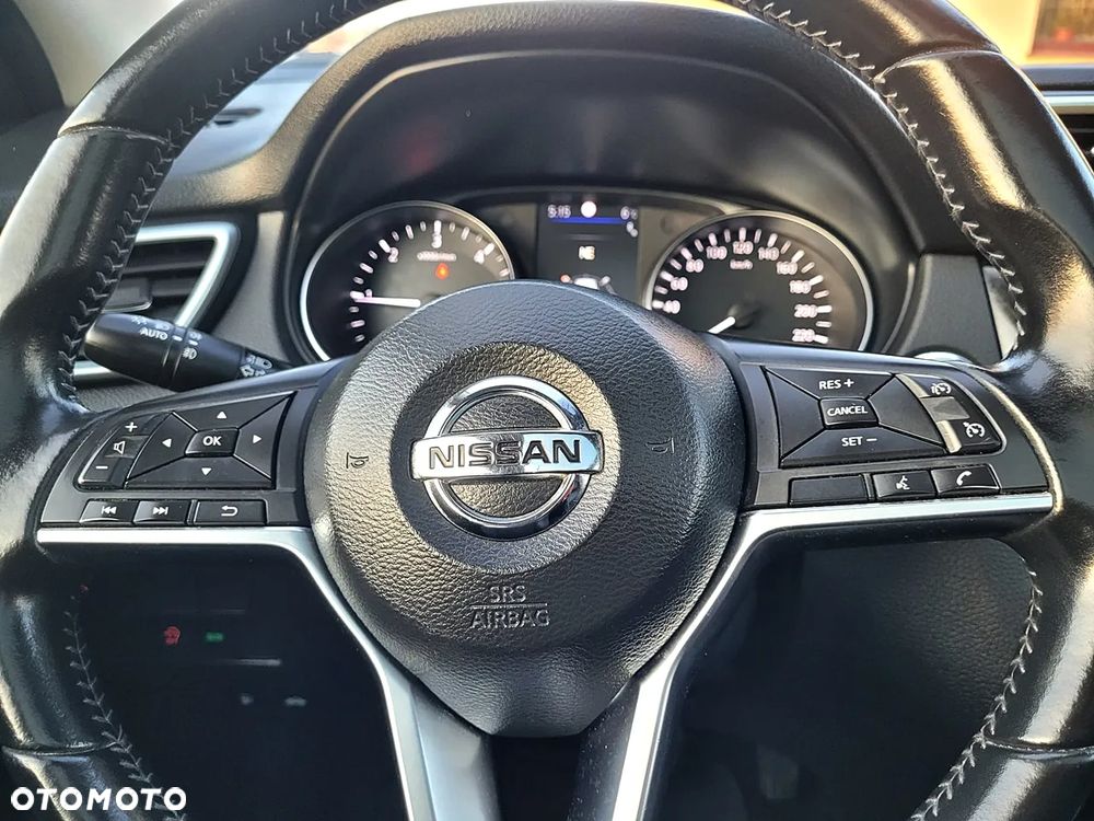 Nissan Qashqai 1.5 dCi DCT TEKNA - 14