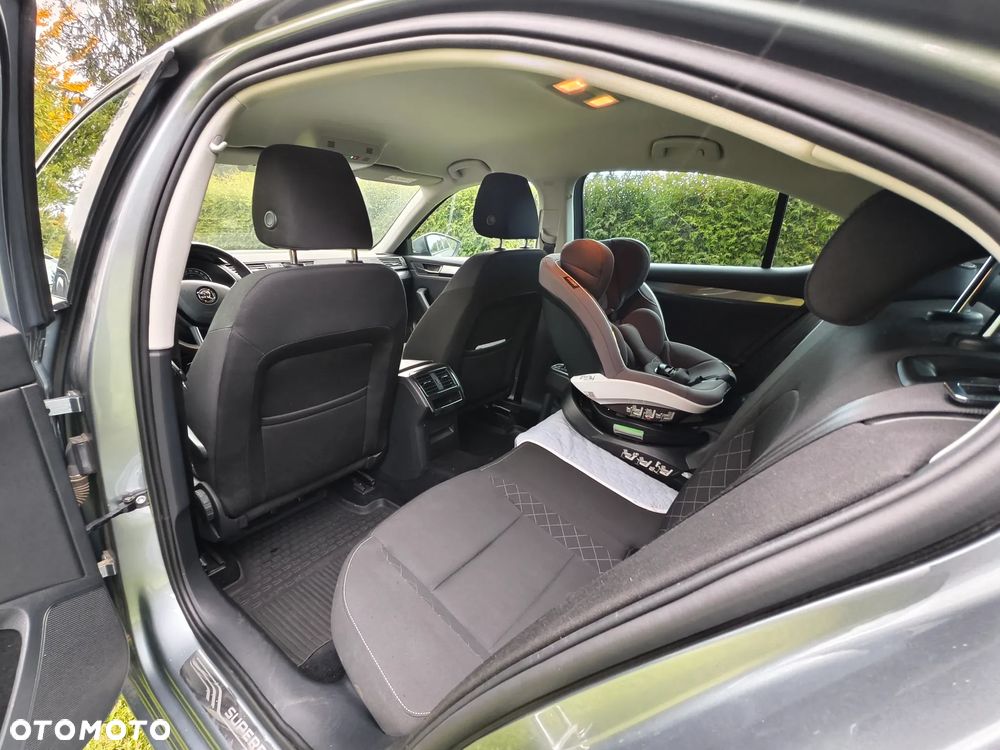 Skoda Superb 1.4 TSI ACT Active - 15