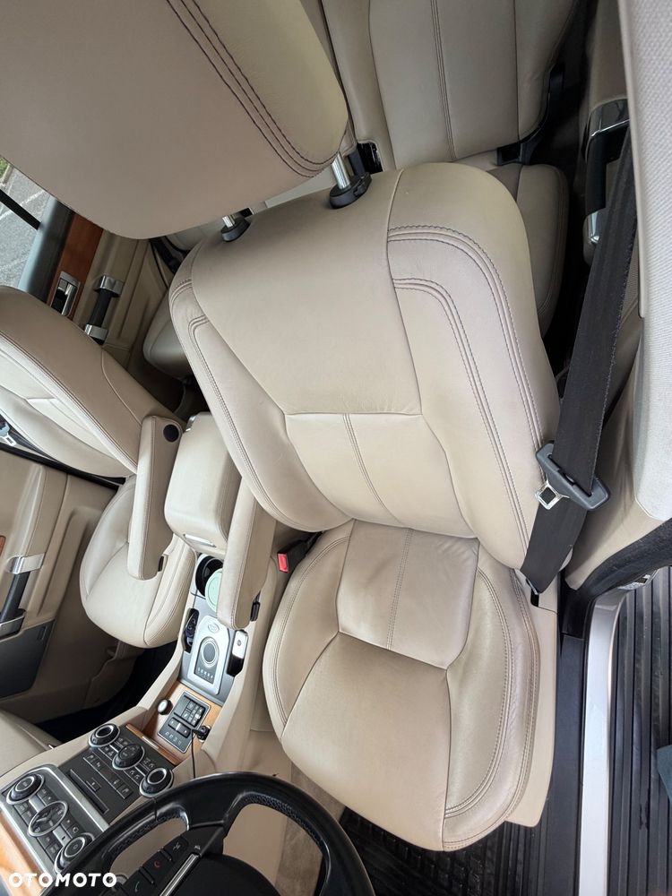 Land Rover Discovery 3.0 Si6 HSE Luxury - 32
