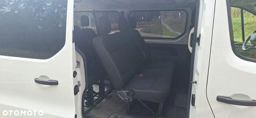 Renault Trafic Grand 1.6 dCi - 13