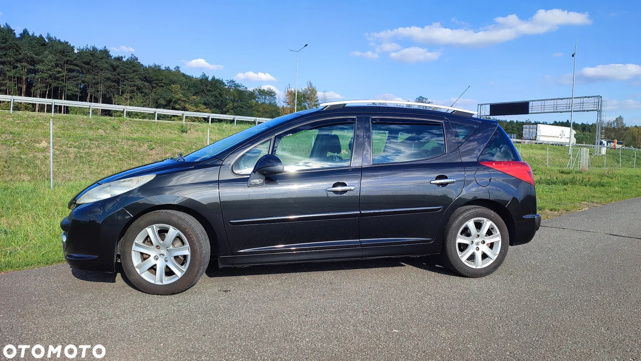 Peugeot 207 1.6 HDi Trendy - 35
