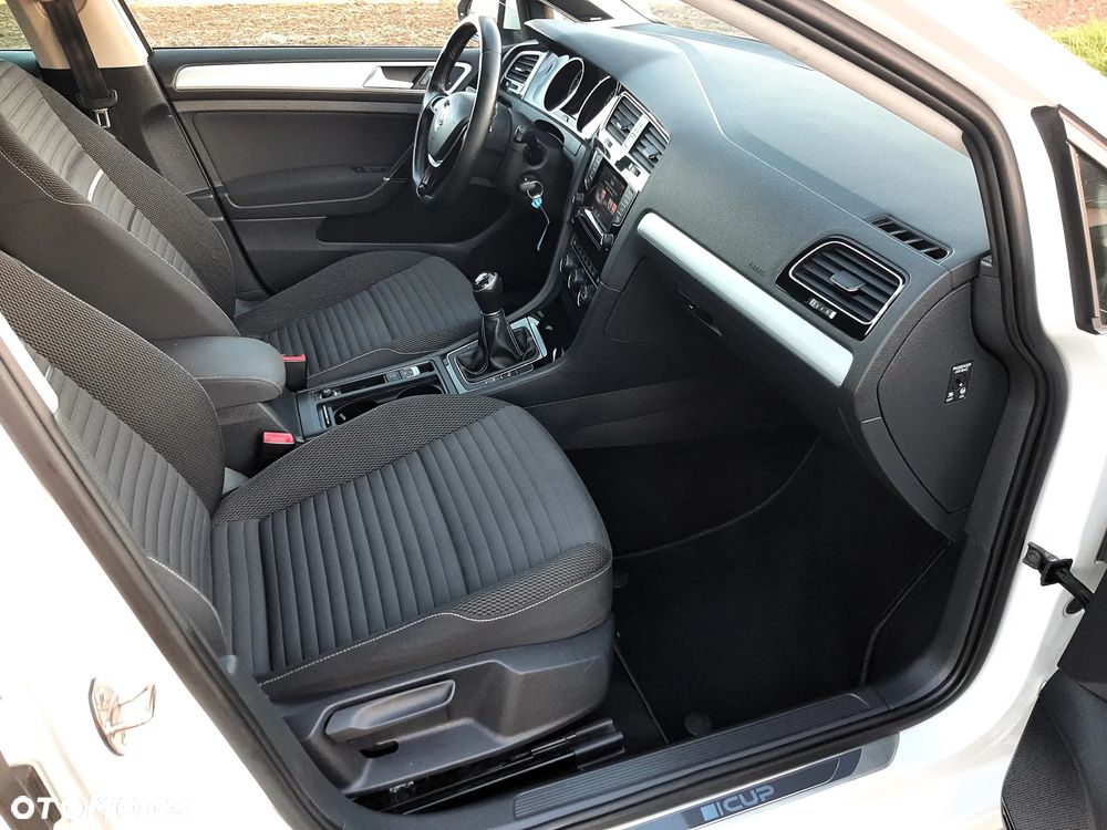 Volkswagen Golf VII 5-Türer Cup - 20