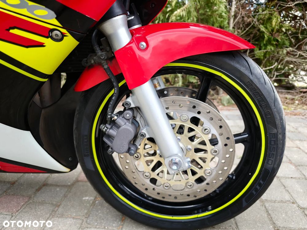 Honda CBR - 12