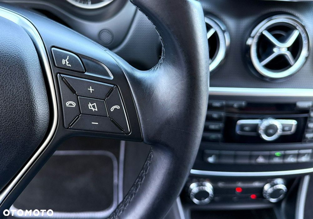 Mercedes-Benz Klasa A 180 BlueEfficiency Edition Style - 27