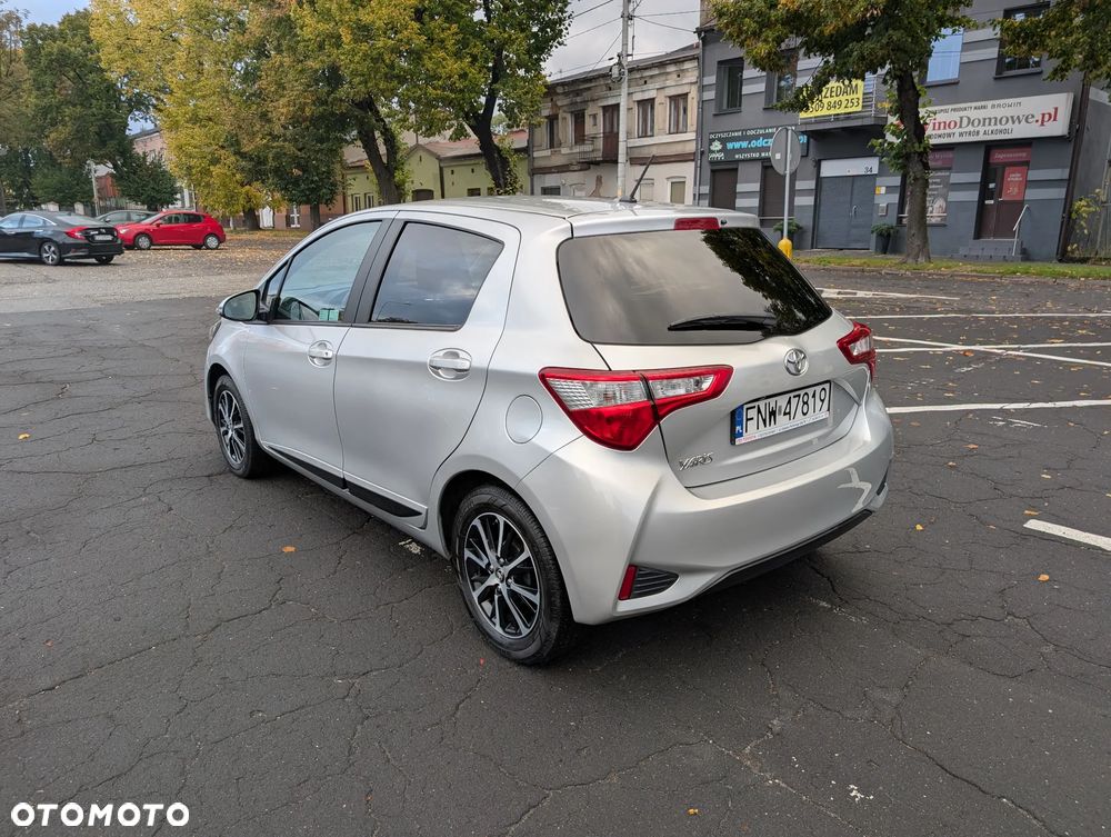 Toyota Yaris 1.5 Premium - 2