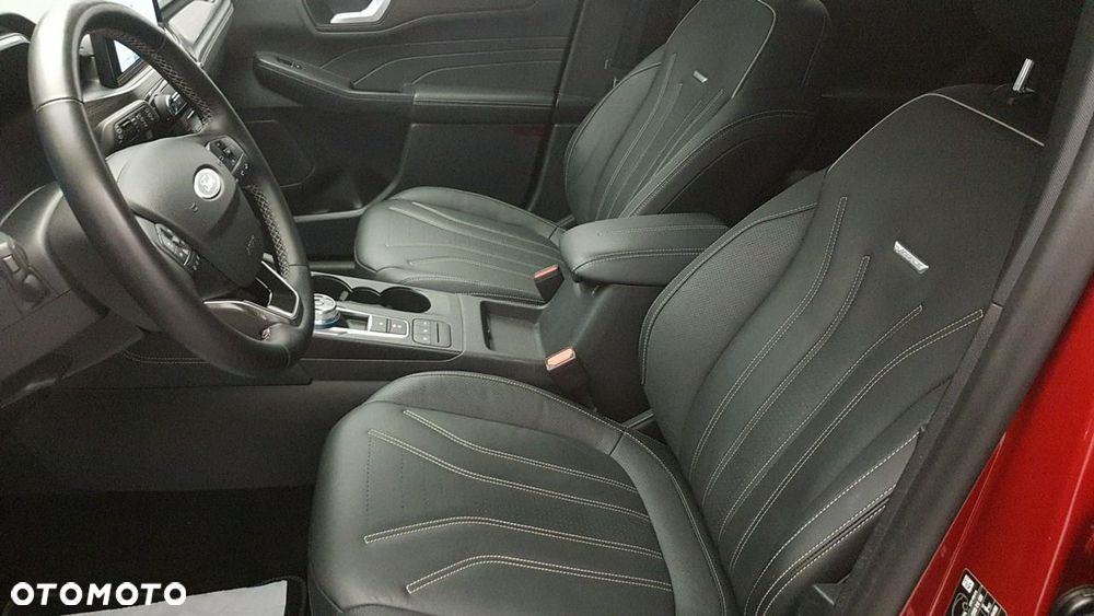 Ford Kuga - 12