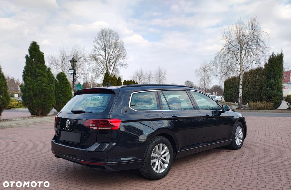 Volkswagen Passat 2.0 TDI EVO Business DSG - 10