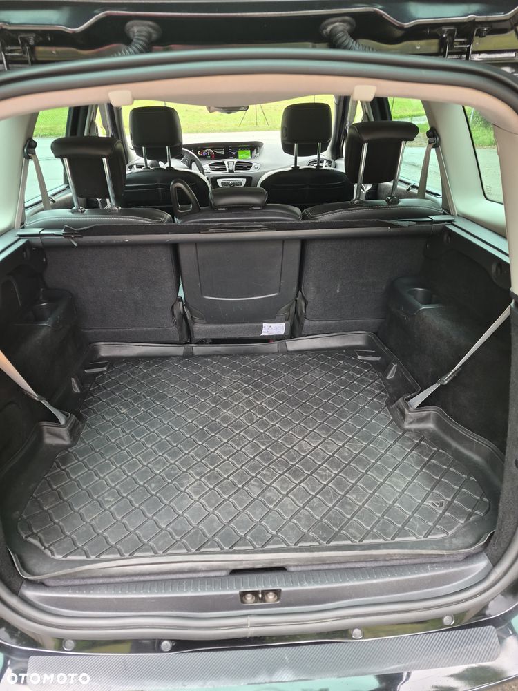 Renault Grand Scenic - 15