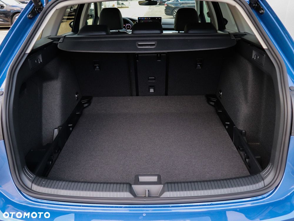 Volkswagen Golf Variant - 25