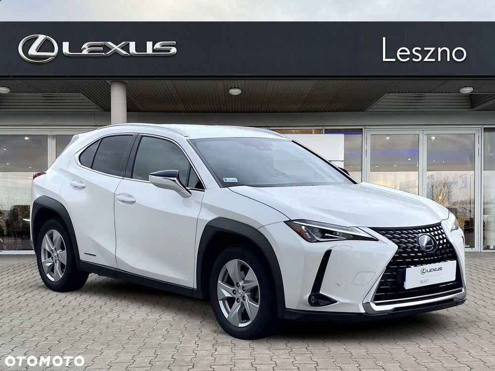 Lexus UX - 5