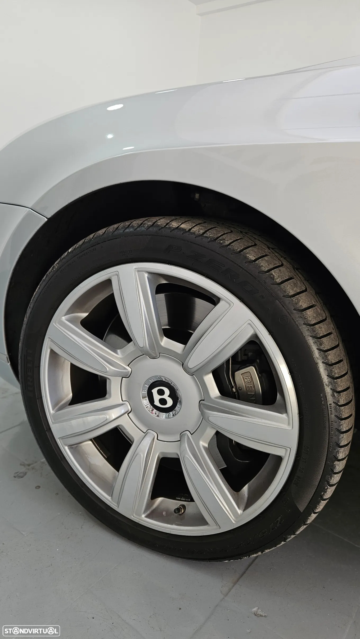 Bentley Continental GT - 32