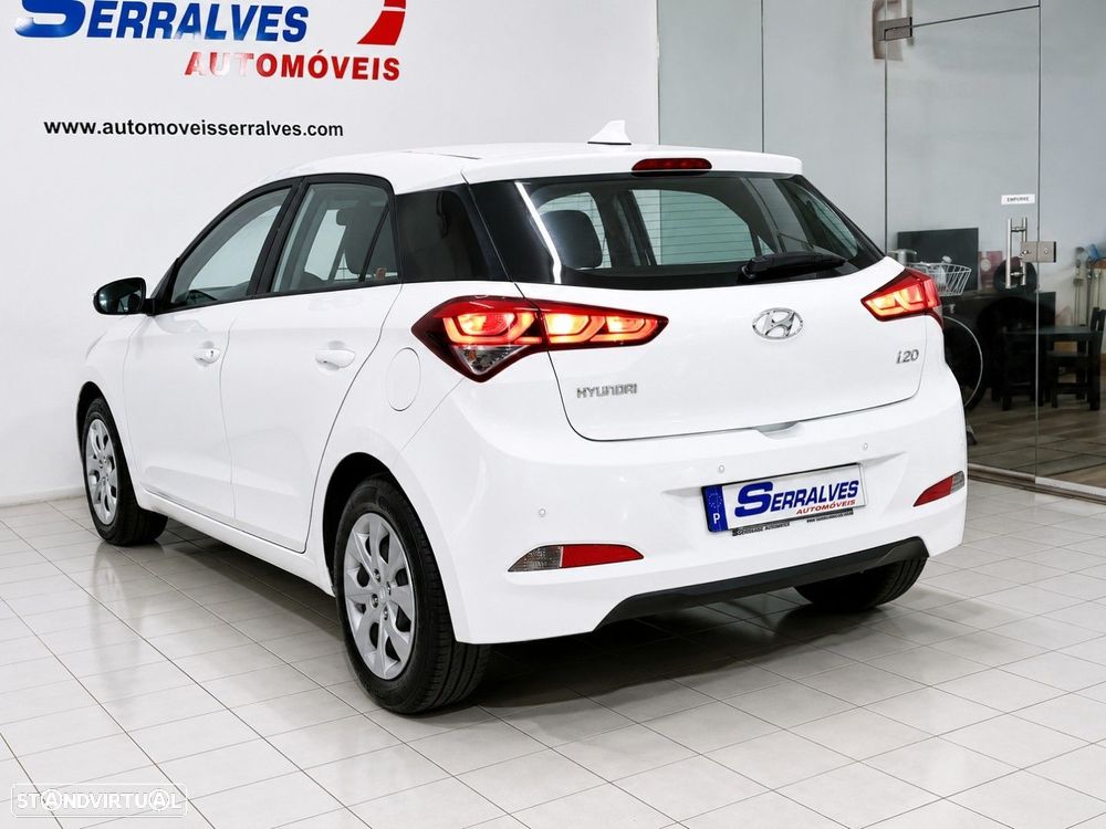 Hyundai i20 1.1 CRDi Blue Access+Bluetooth+Comandos no Volante - 5