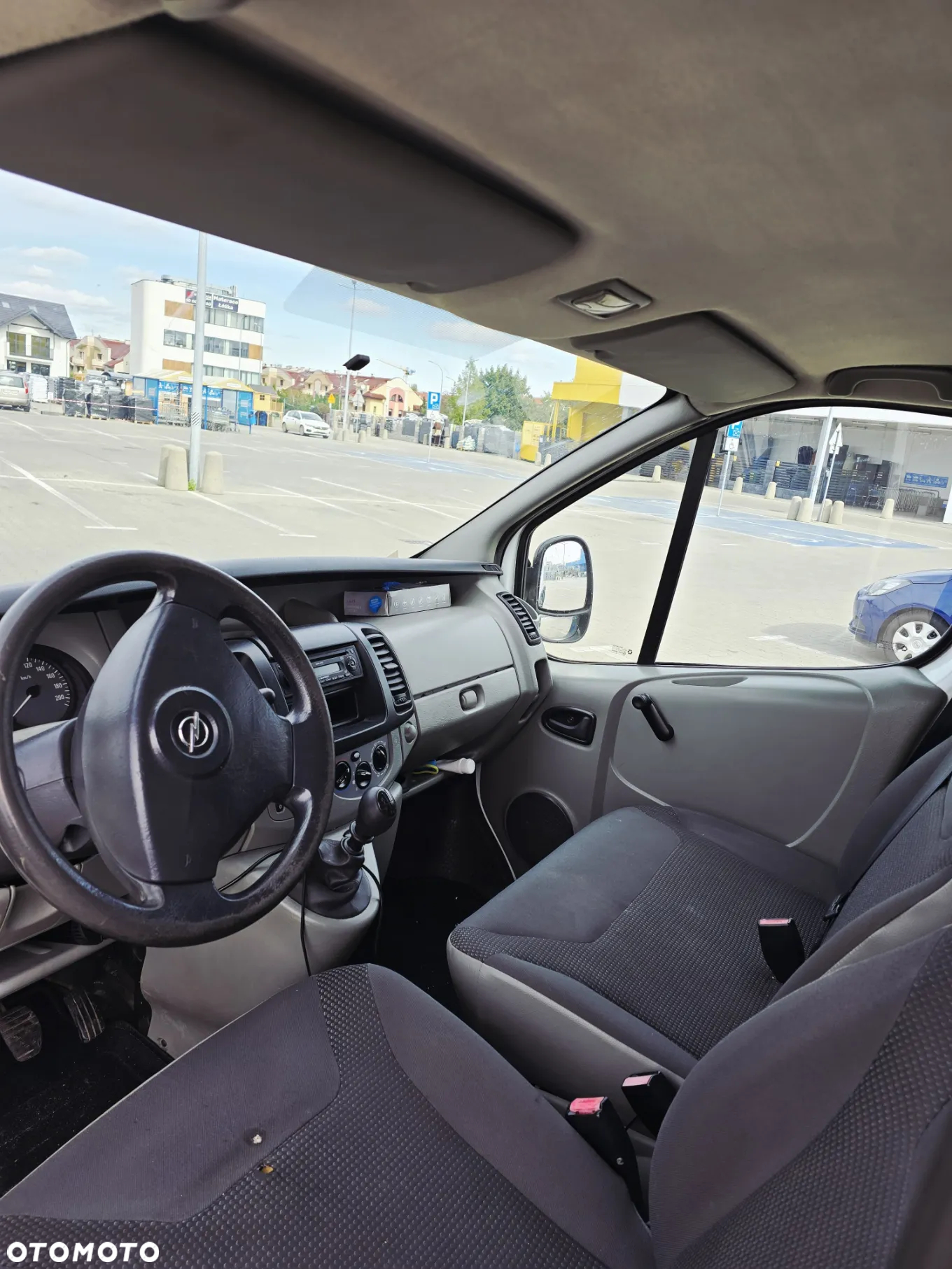 Opel Vivaro - 11