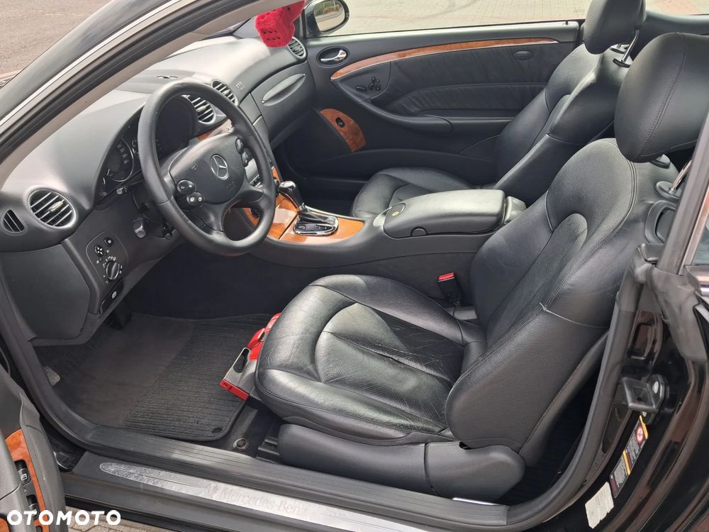 Mercedes-Benz CLK - 9