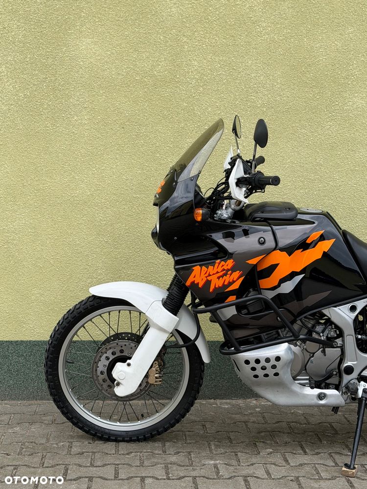 Honda XRV - 26