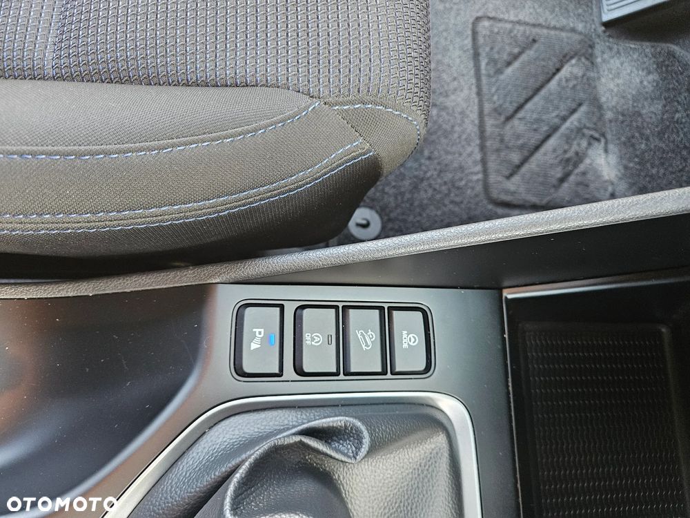 Hyundai Tucson 1.6 GDI BlueDrive Comfort 2WD - 26