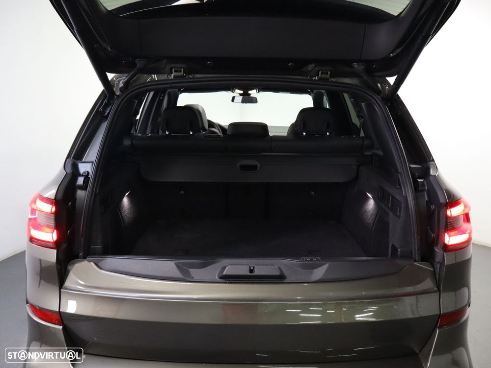 BMW X5 45 e xDrive Pack M - 38