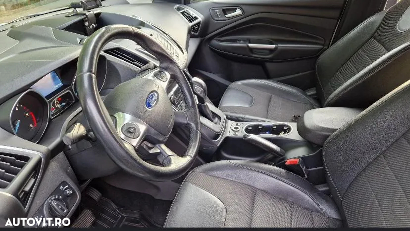 Ford Kuga 2.0 TDCi 4WD Powershift Titanium - 4